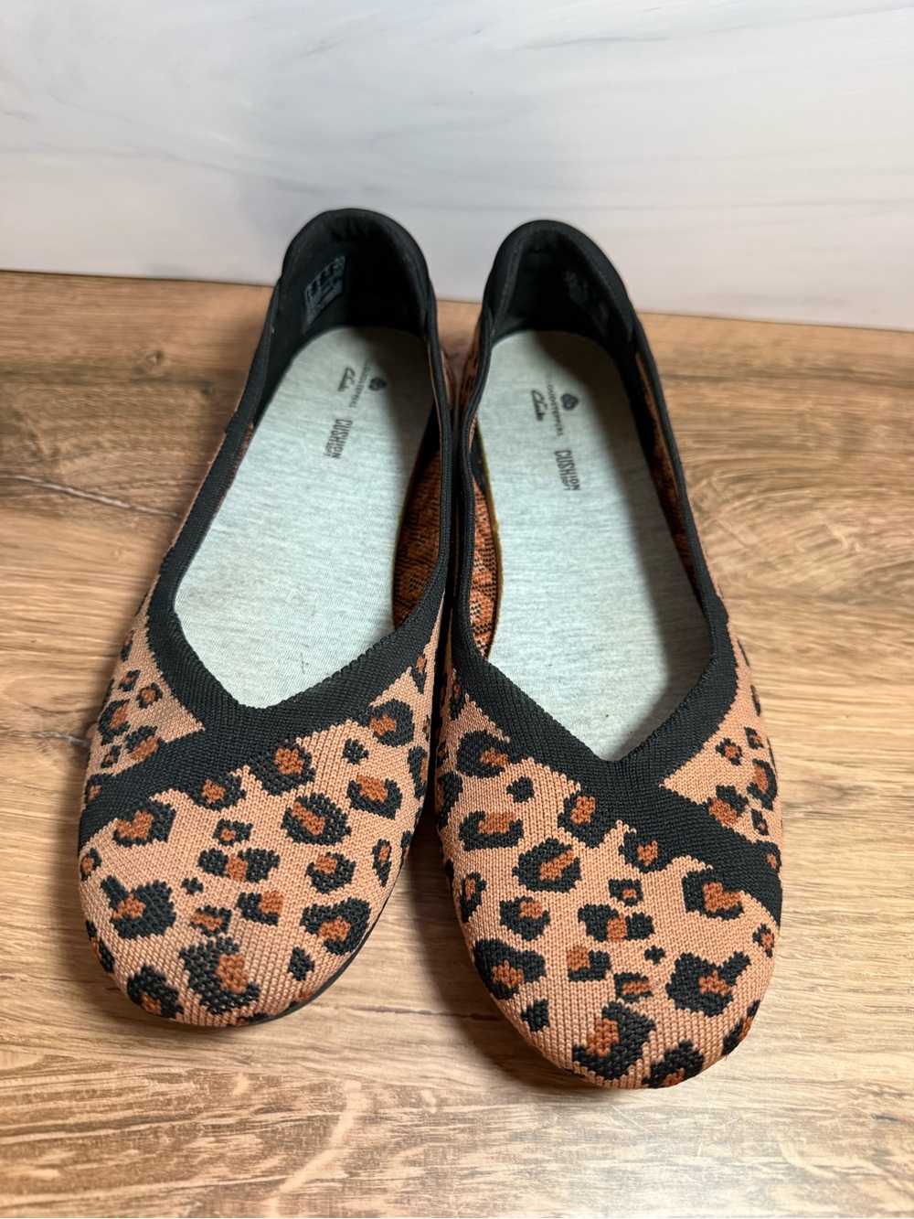 Clarks Cloudsteppers Flats 9